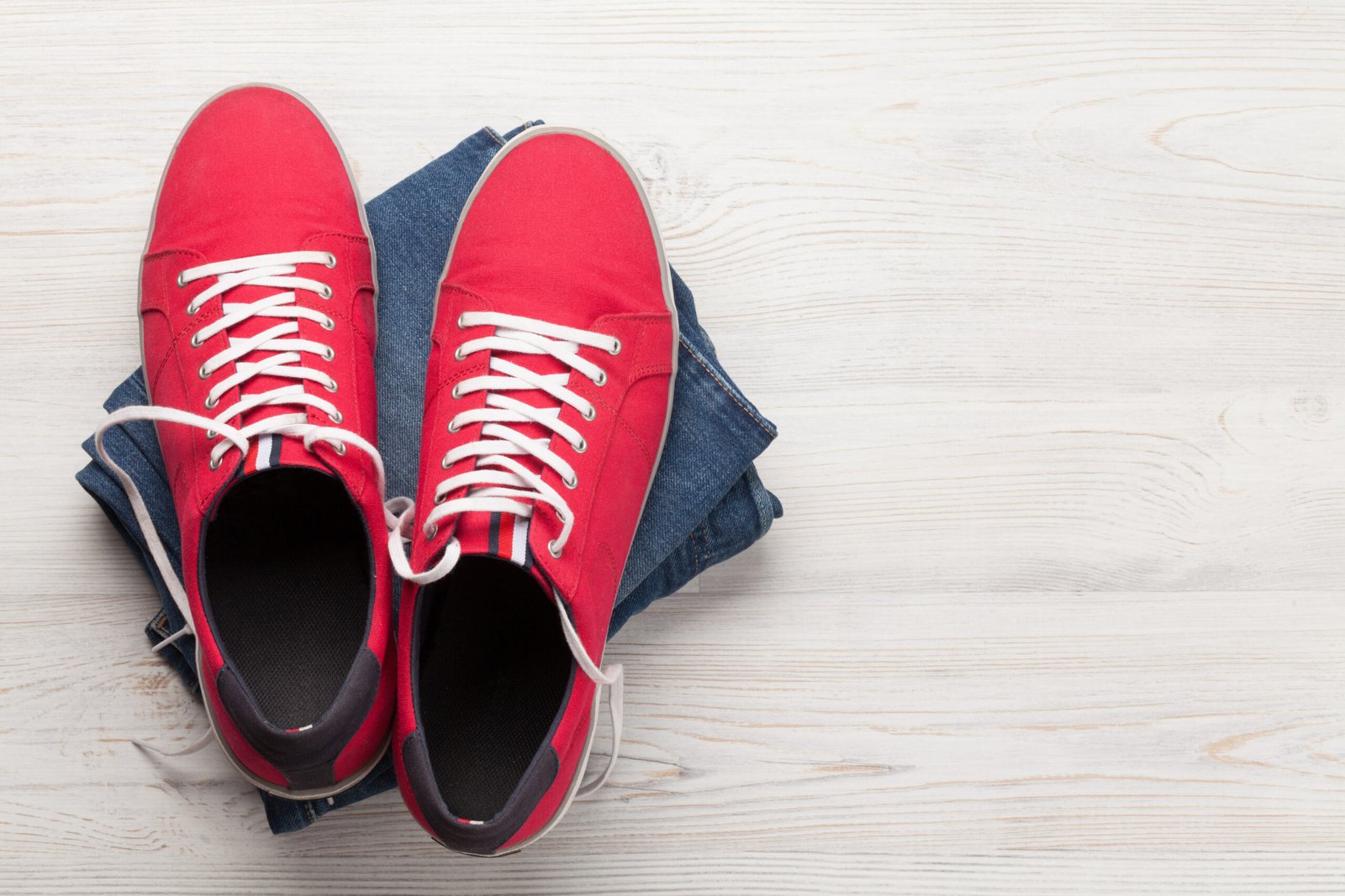 Are Sneakers Business Casual? A Definitive Guide 2024